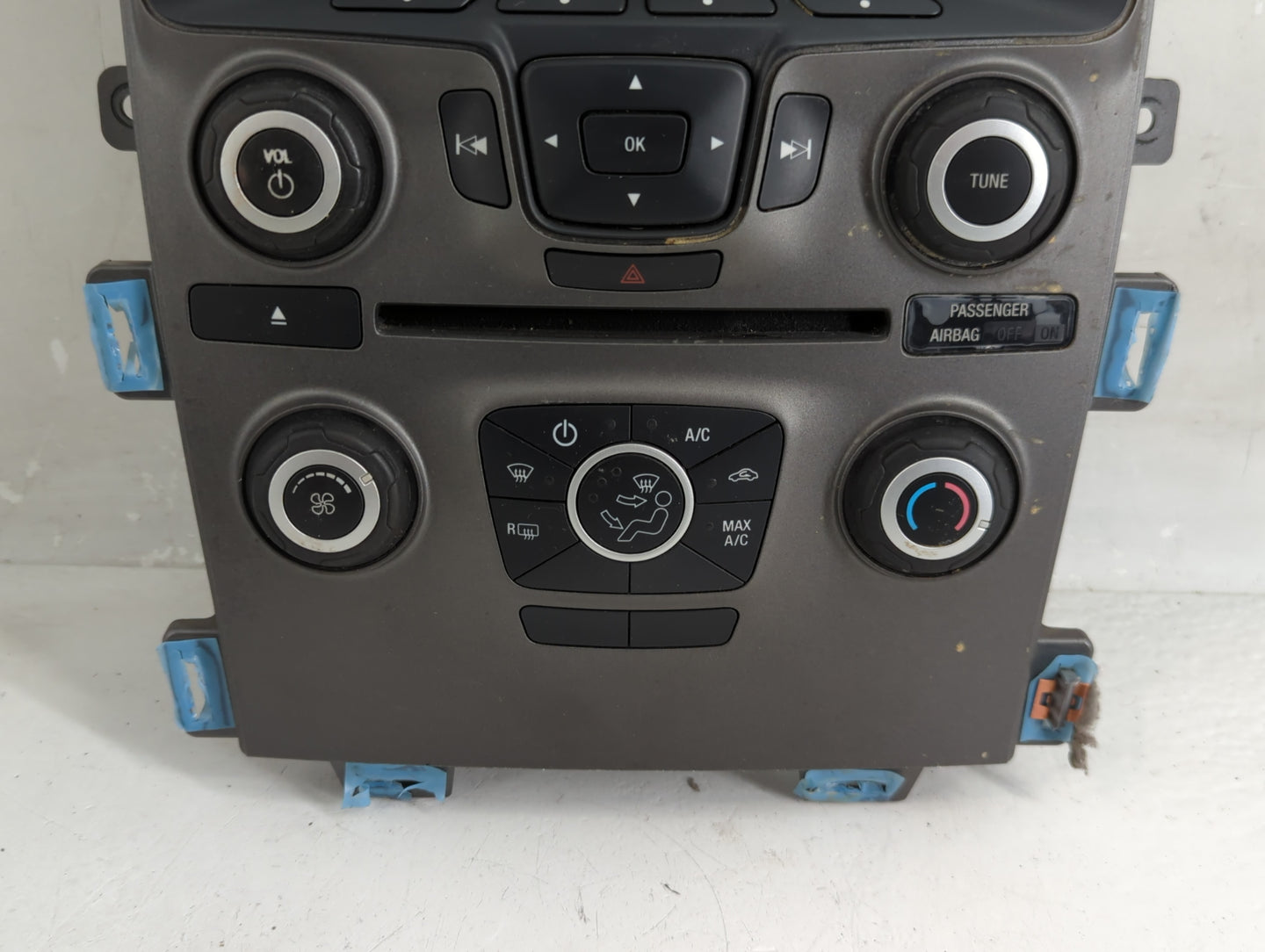 2014 Ford Edge Radio AM FM Cd Player Receiver Replacement P/N:ET4T-18A802-AA Fits OEM Used Auto Parts - Oemusedautoparts1.co