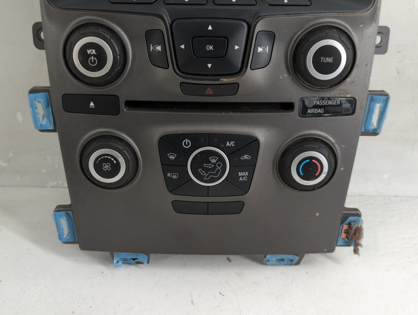 2014 Ford Edge Radio AM FM Cd Player Receiver Replacement P/N:ET4T-18A802-AA Fits OEM Used Auto Parts - Oemusedautoparts1.co