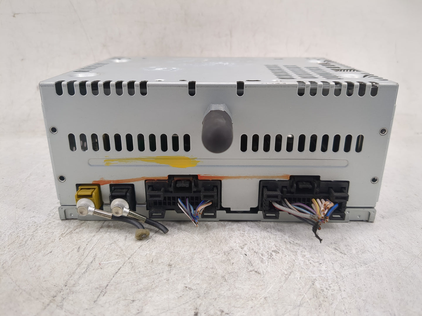 2014 Ford Edge Radio AM FM Cd Player Receiver Replacement P/N:ET4T-19C107-MA Fits Fits 2015 OEM Used Auto Parts - Oemusedaut