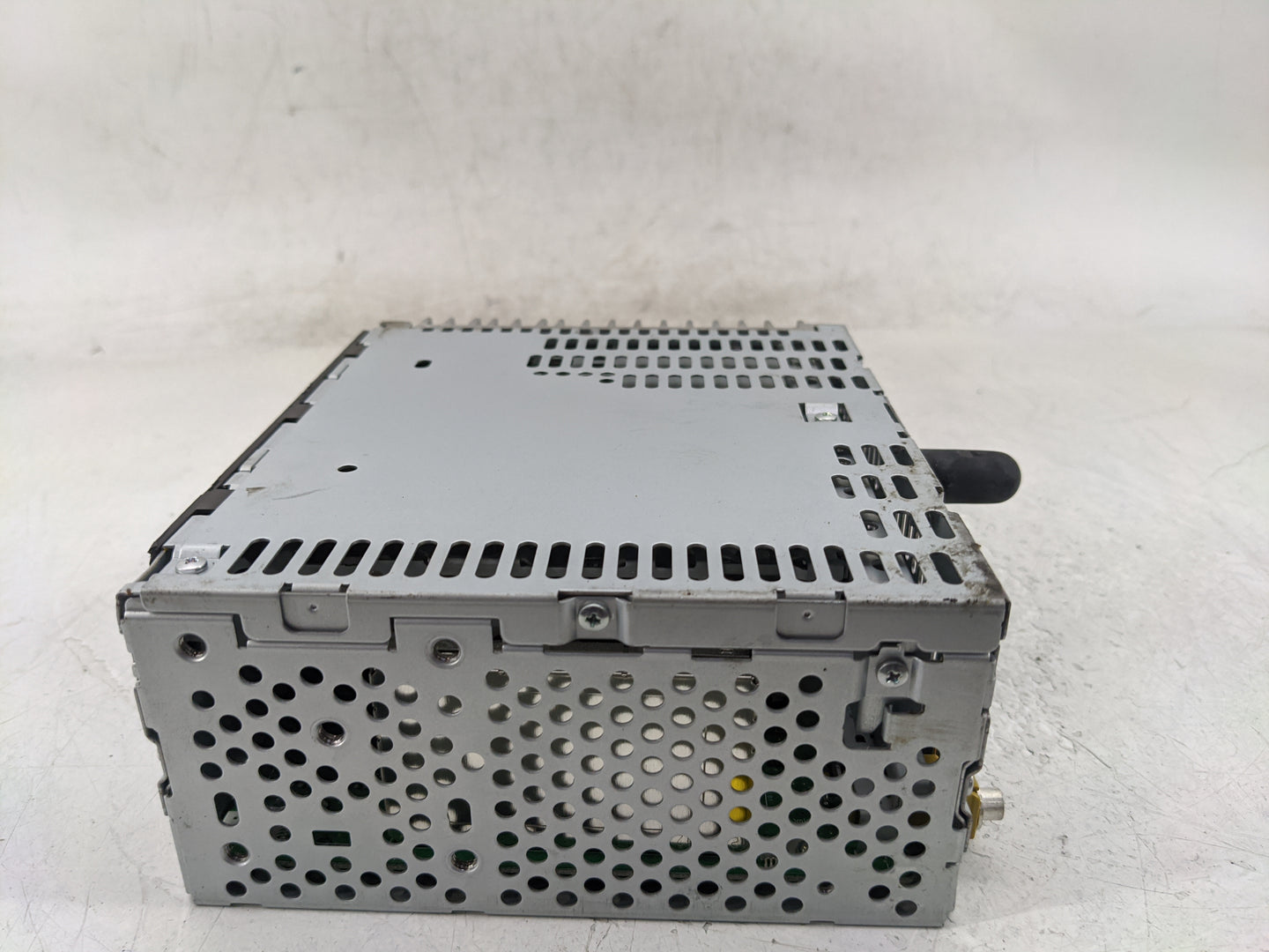 2013-2014 Ford Edge Radio AM FM Cd Player Receiver Replacement P/N:DT4T-19C107-BB Fits Fits 2013 2014 OEM Used Auto Parts - 