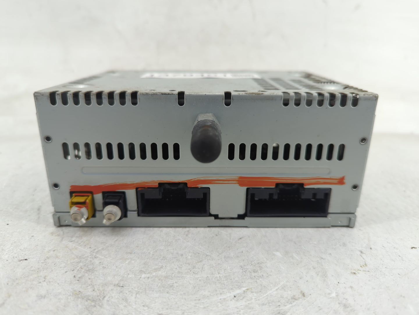 2013-2014 Ford Edge Radio AM FM Cd Player Receiver Replacement P/N:ET4T-19C107-KA Fits Fits 2013 2014 OEM Used Auto Parts - 