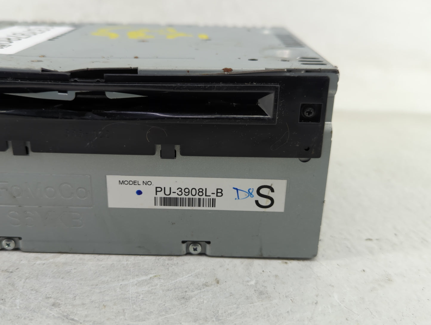 2013-2015 Ford Edge Radio AM FM Cd Player Receiver Replacement P/N:ET4T19C107NA Fits Fits 2013 2014 2015 OEM Used Auto Parts