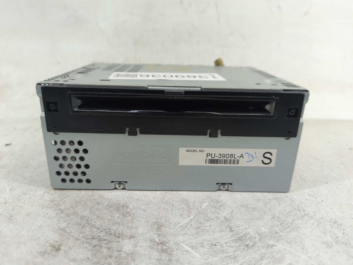 2014 Ford Edge Radio AM FM Cd Player Receiver Replacement P/N:ET4T-19C107-KA Fits OEM Used Auto Parts - Oemusedautoparts1.co