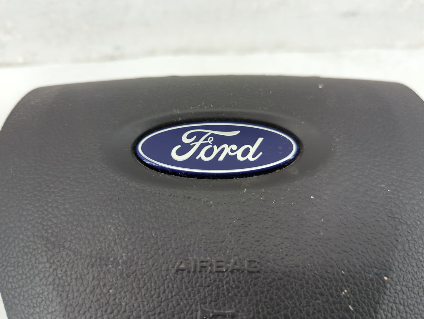 2011-2014 Ford Edge Air Bag Driver Left Steering Wheel Mounted Fits Fits 2011 2012 2013 2014 OEM Used Auto Parts - Oemusedau