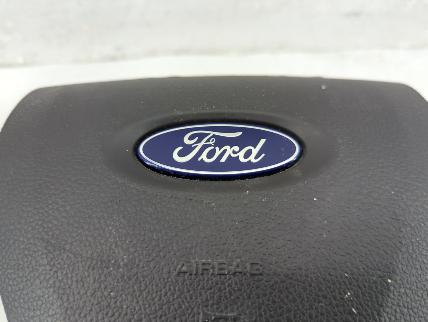 2011-2014 Ford Edge Air Bag Driver Left Steering Wheel Mounted Fits Fits 2011 2012 2013 2014 OEM Used Auto Parts - Oemusedau