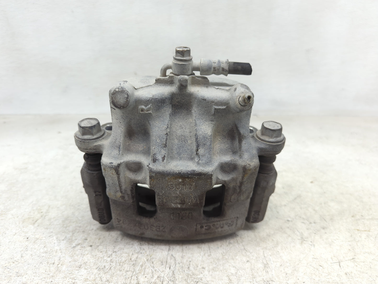 2007-2014 Ford Edge Front Driver Left Brake Caliper 1398518 - Oemusedautoparts1.com