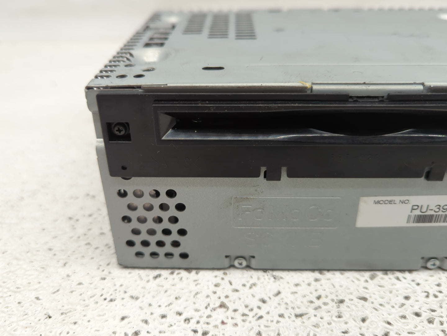 2014 Ford Edge Radio AM FM Cd Player Receiver Replacement P/N:ET4T-19C107-MA Fits Fits 2015 OEM Used Auto Parts - Oemusedaut