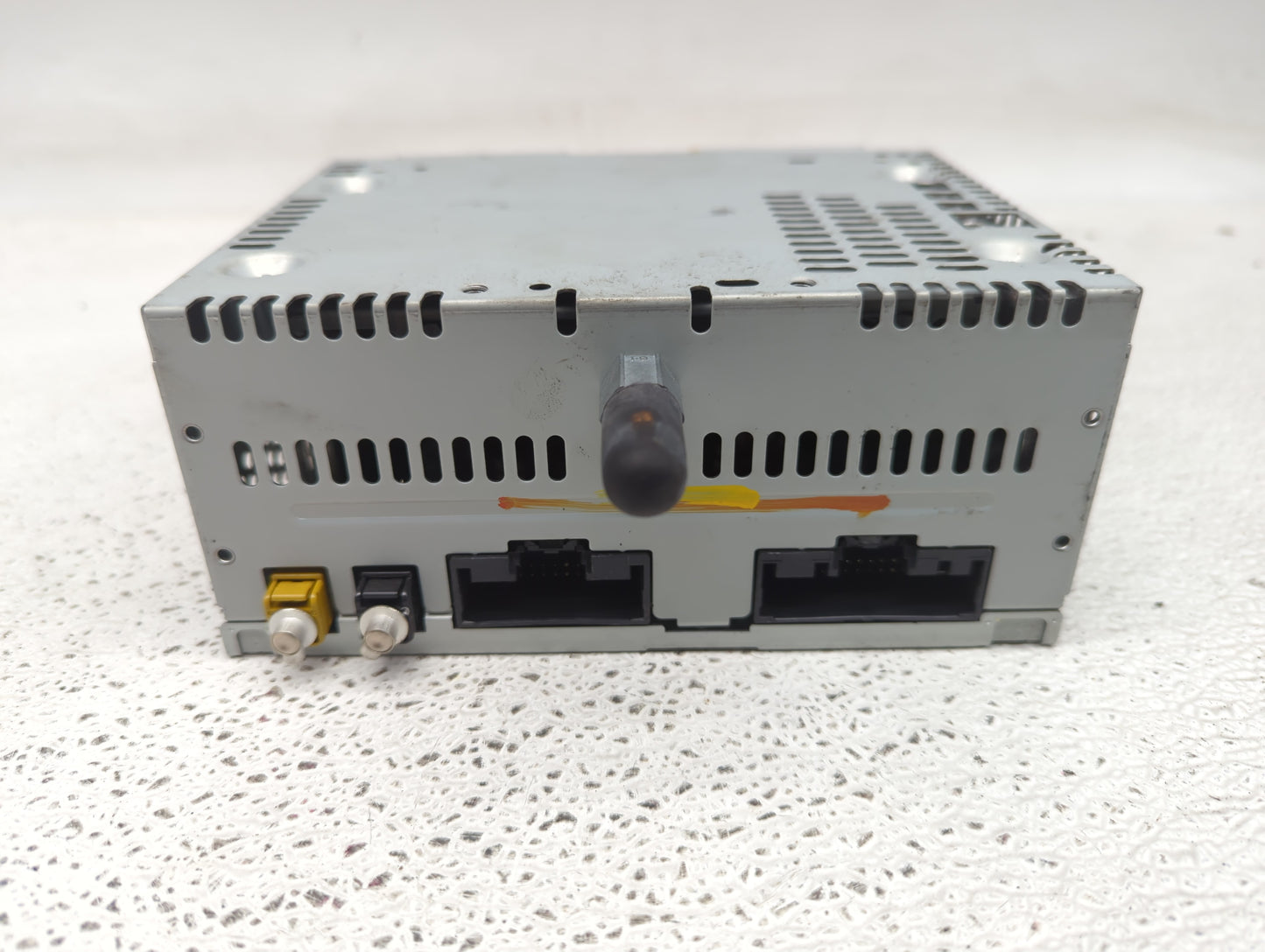 2014 Ford Edge Radio AM FM Cd Player Receiver Replacement P/N:ET4T-19C107-MA Fits Fits 2015 OEM Used Auto Parts - Oemusedaut