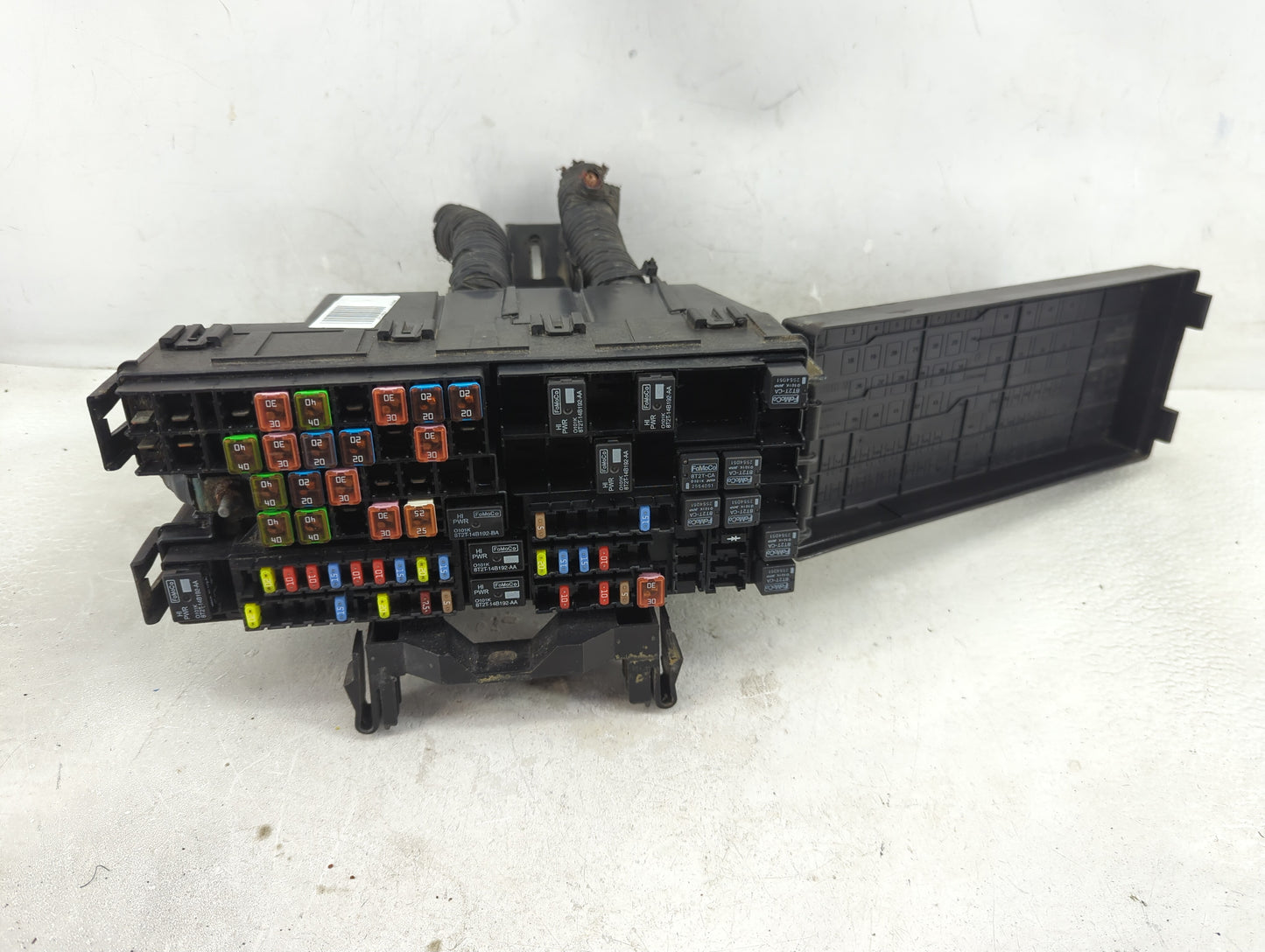 2012-2014 Ford Edge Fusebox Fuse Box Panel Relay Module P/N:BT4T-14A003-AA Fits Fits 2012 2013 2014 OEM Used Auto Parts - Oe