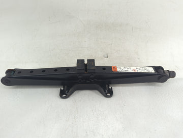 2014 Ford Edge Spare Scissor Car Jack - Oemusedautoparts1.com