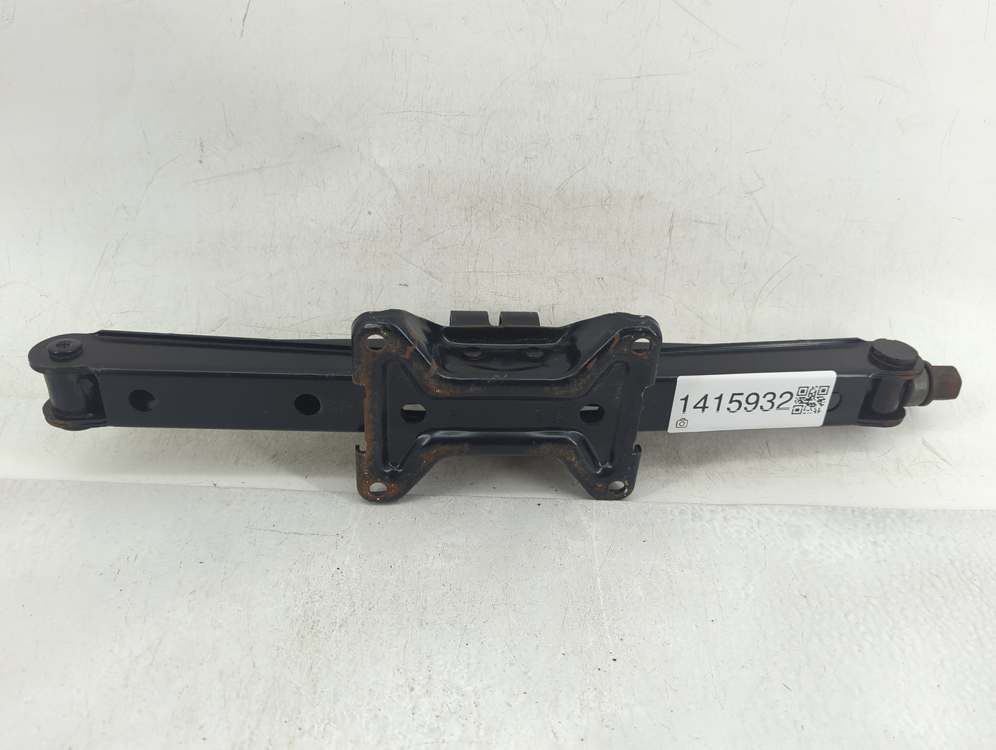 2014 Ford Edge Spare Scissor Car Jack - Oemusedautoparts1.com