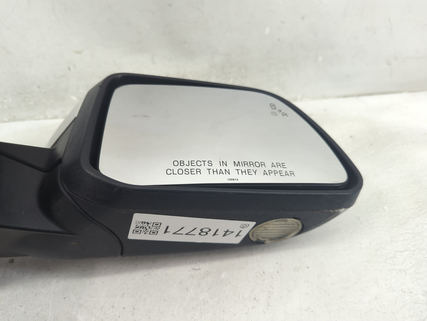 2013-2014 Ford Edge Passenger Side View Mirror - Right Door Mirror OEM Used - Oemusedautoparts1.com