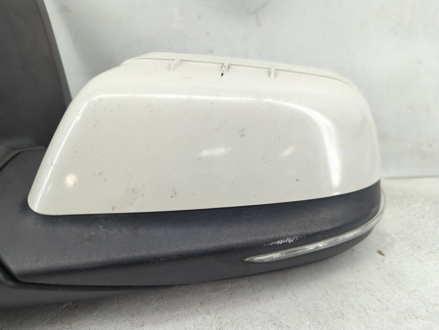 2013-2014 Ford Edge Driver Side View Mirror - Left Door Mirror OEM Used - Oemusedautoparts1.com