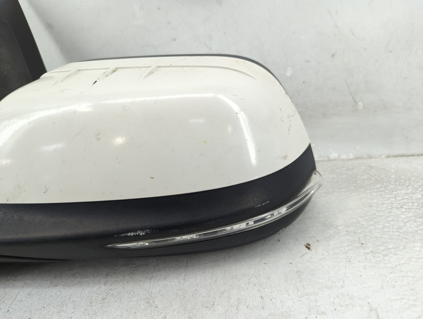 2013-2014 Ford Edge Driver Side View Mirror - Left Door Mirror OEM Used - Oemusedautoparts1.com