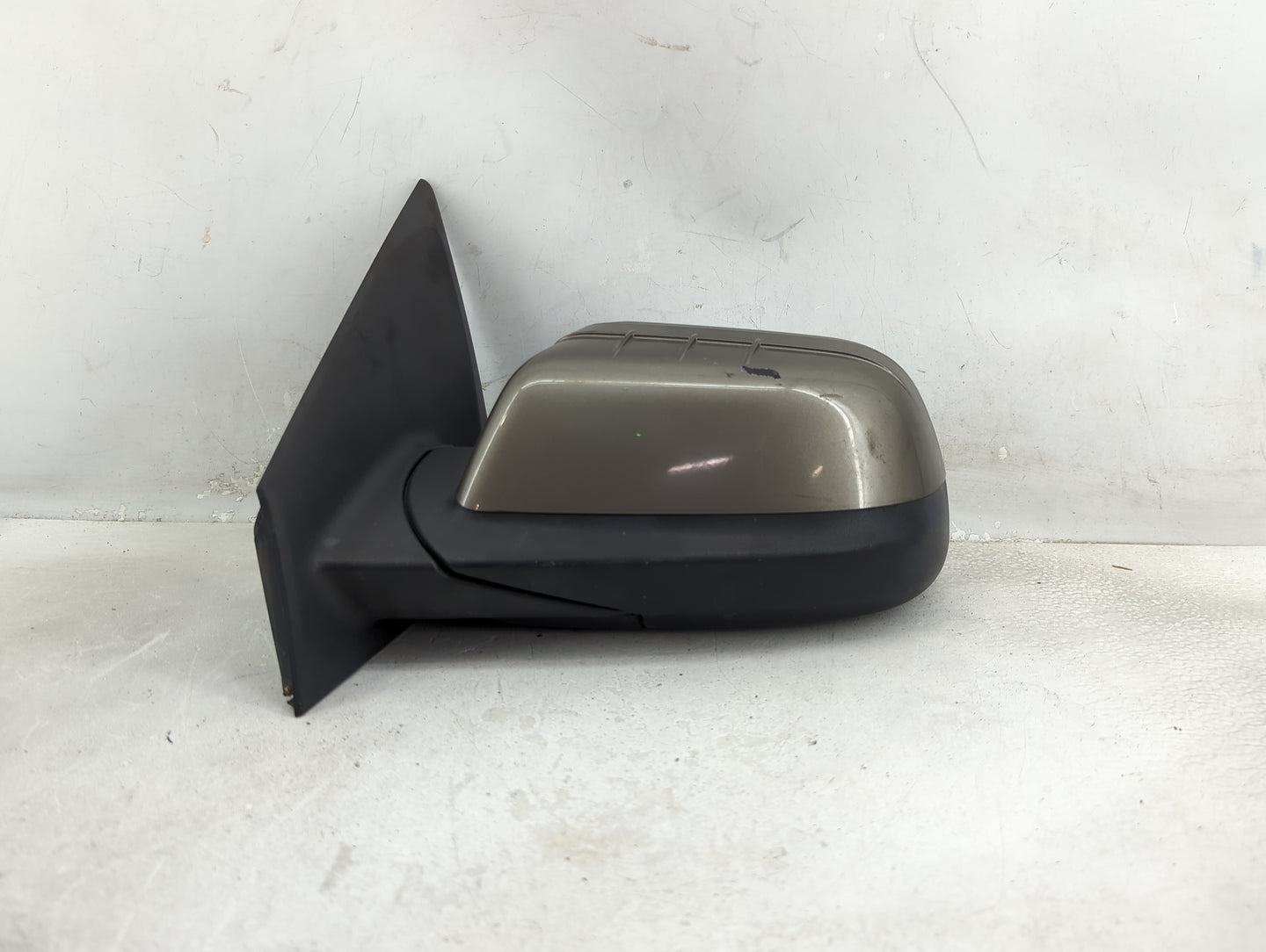 2013-2014 Ford Edge Driver Side View Mirror - Left Door Mirror OEM Used - Oemusedautoparts1.com