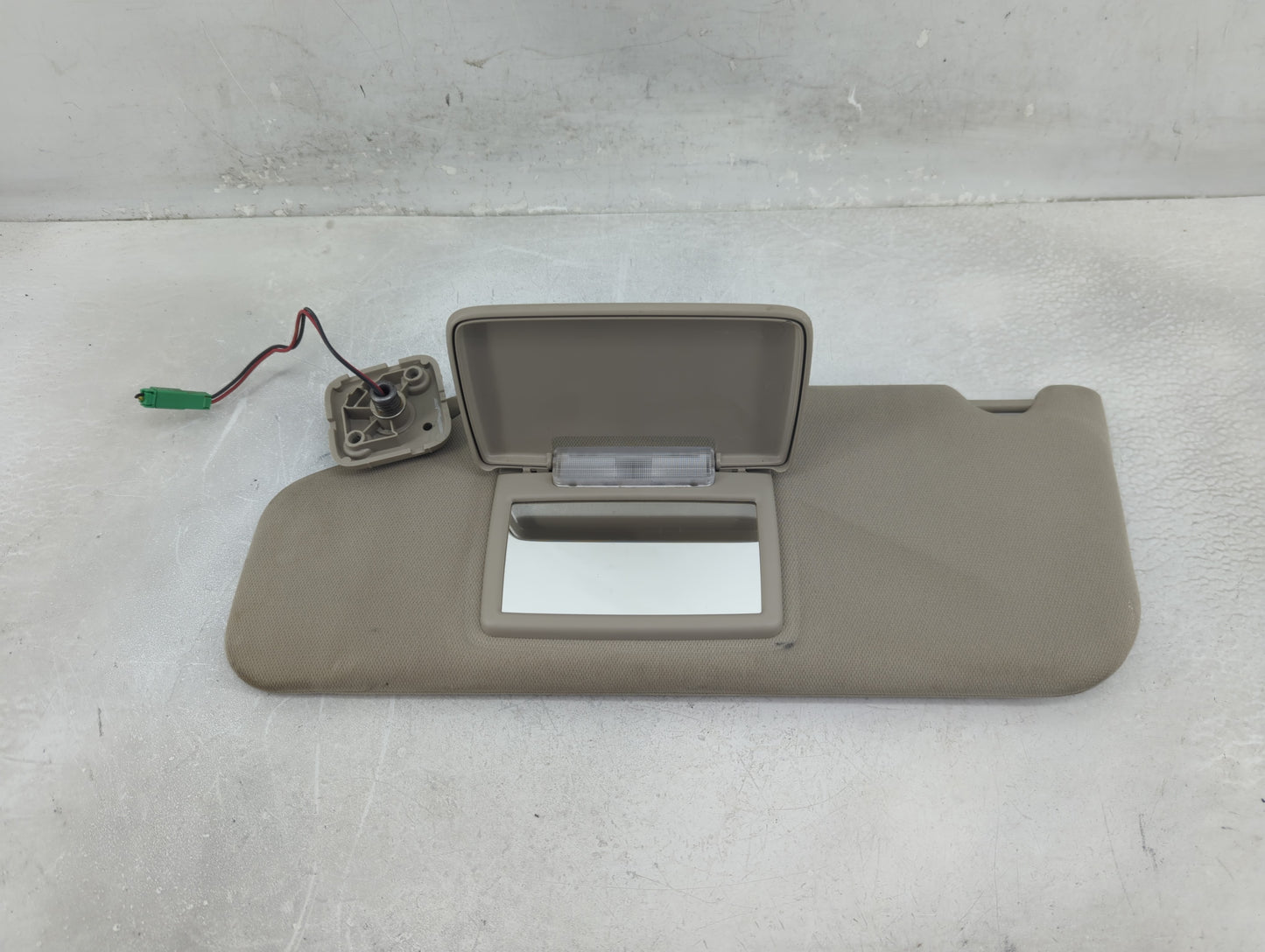 2011-2014 Ford Edge Sun Visor Shade Replacement Driver Left Mirror Fits Fits 2011 2012 2013 2014 OEM Used Auto Parts - Oemus