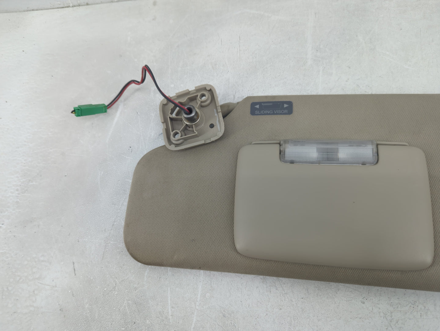 2011-2014 Ford Edge Sun Visor Shade Replacement Driver Left Mirror Fits Fits 2011 2012 2013 2014 OEM Used Auto Parts - Oemus