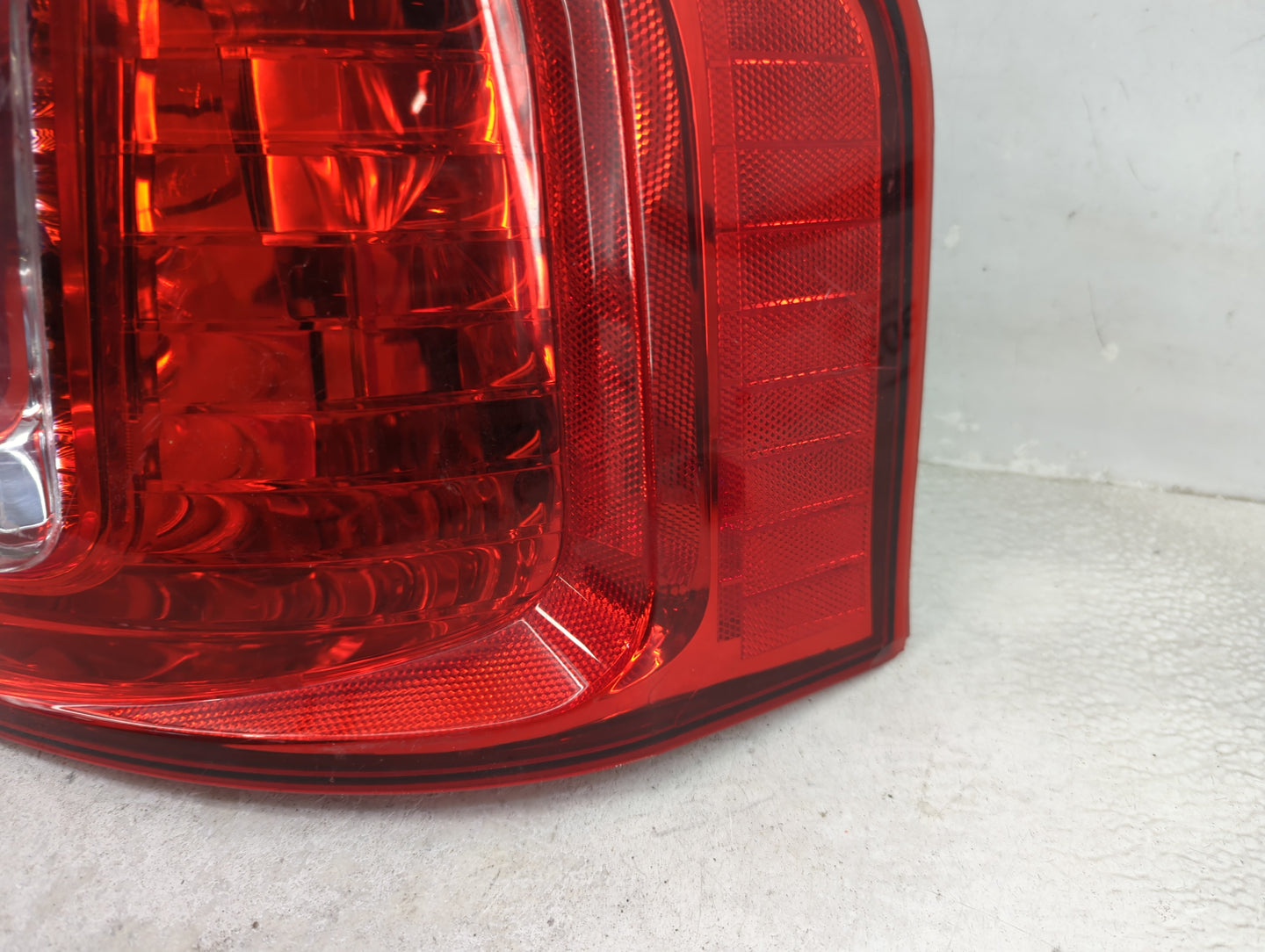 2011-2014 Ford Edge Tail Light Assembly Passenger Right OEM P/N:BT43-13B504-AE Fits Fits 2011 2012 2013 2014 OEM Used Auto P