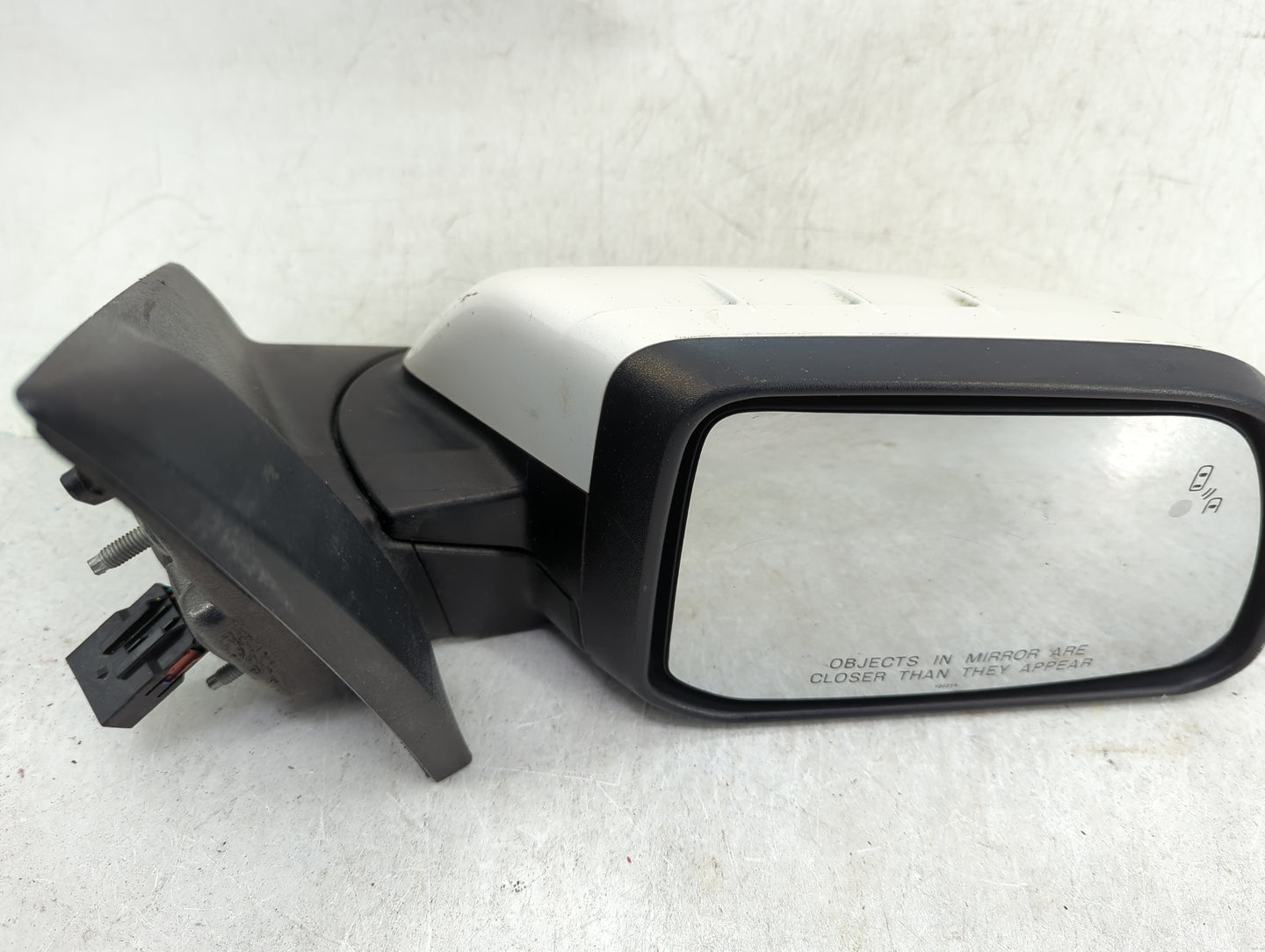 2013-2014 Ford Edge Passenger Side View Mirror - Right Door Mirror OEM Used - Oemusedautoparts1.com