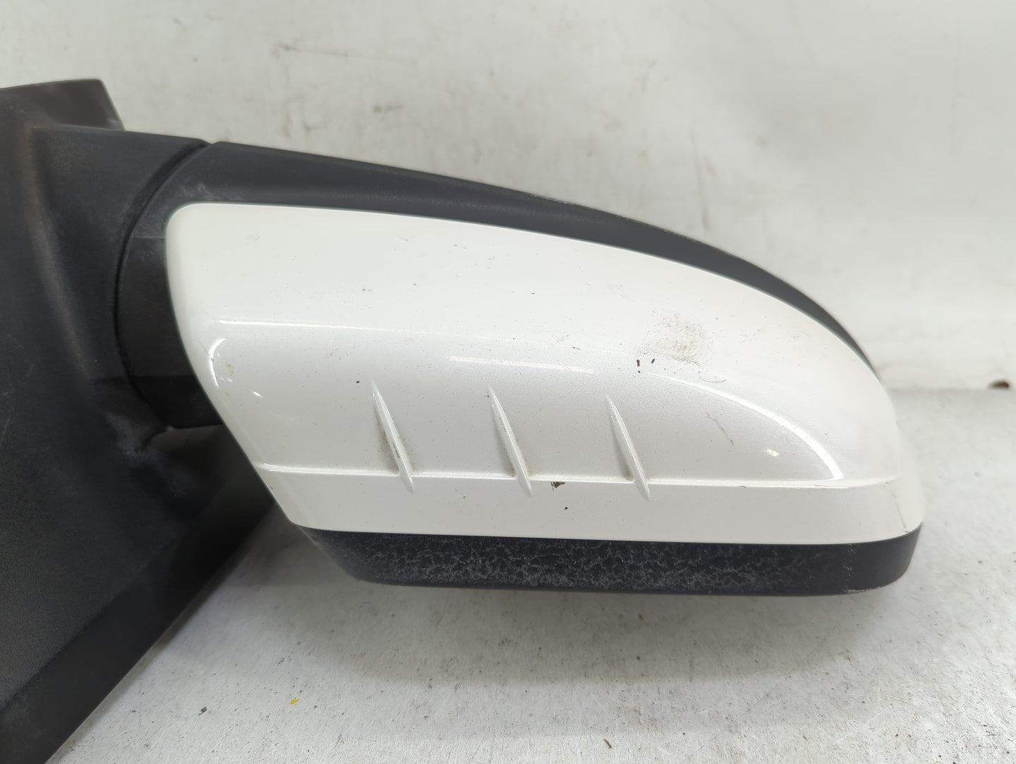 2011-2014 Ford Edge Passenger Side View Mirror - Right Door Mirror OEM Used - Oemusedautoparts1.com