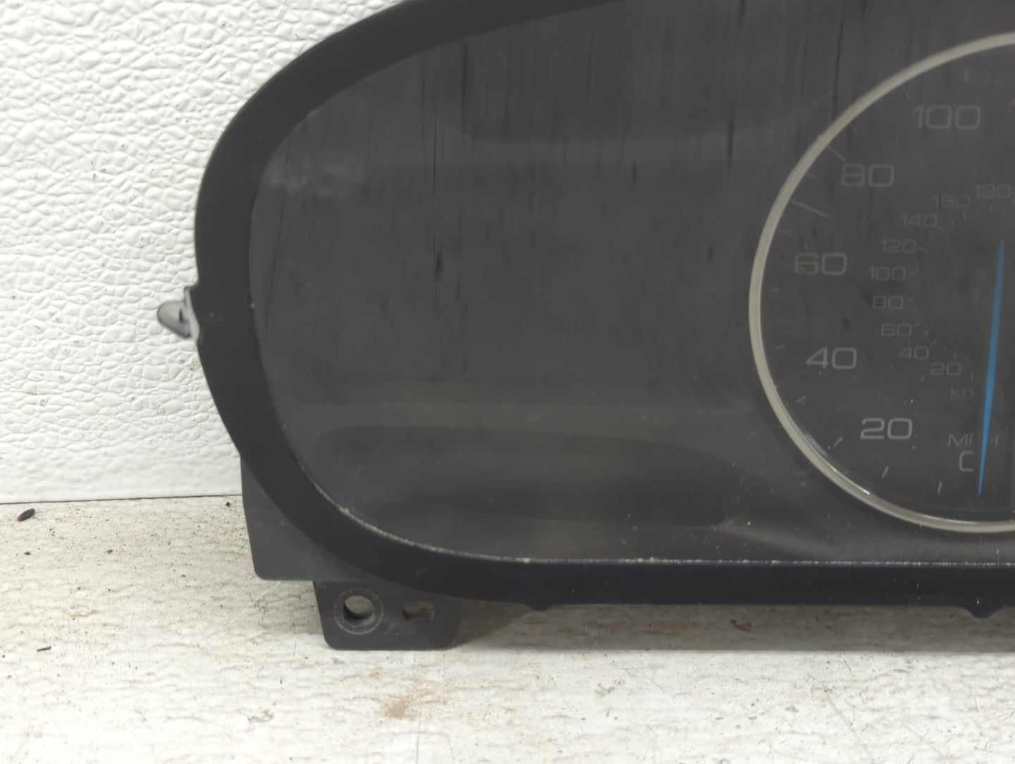 2014-2014 Ford Edge Speedometer Instrument Cluster Gauges Et4t-10849-gj - Oemusedautoparts1.com