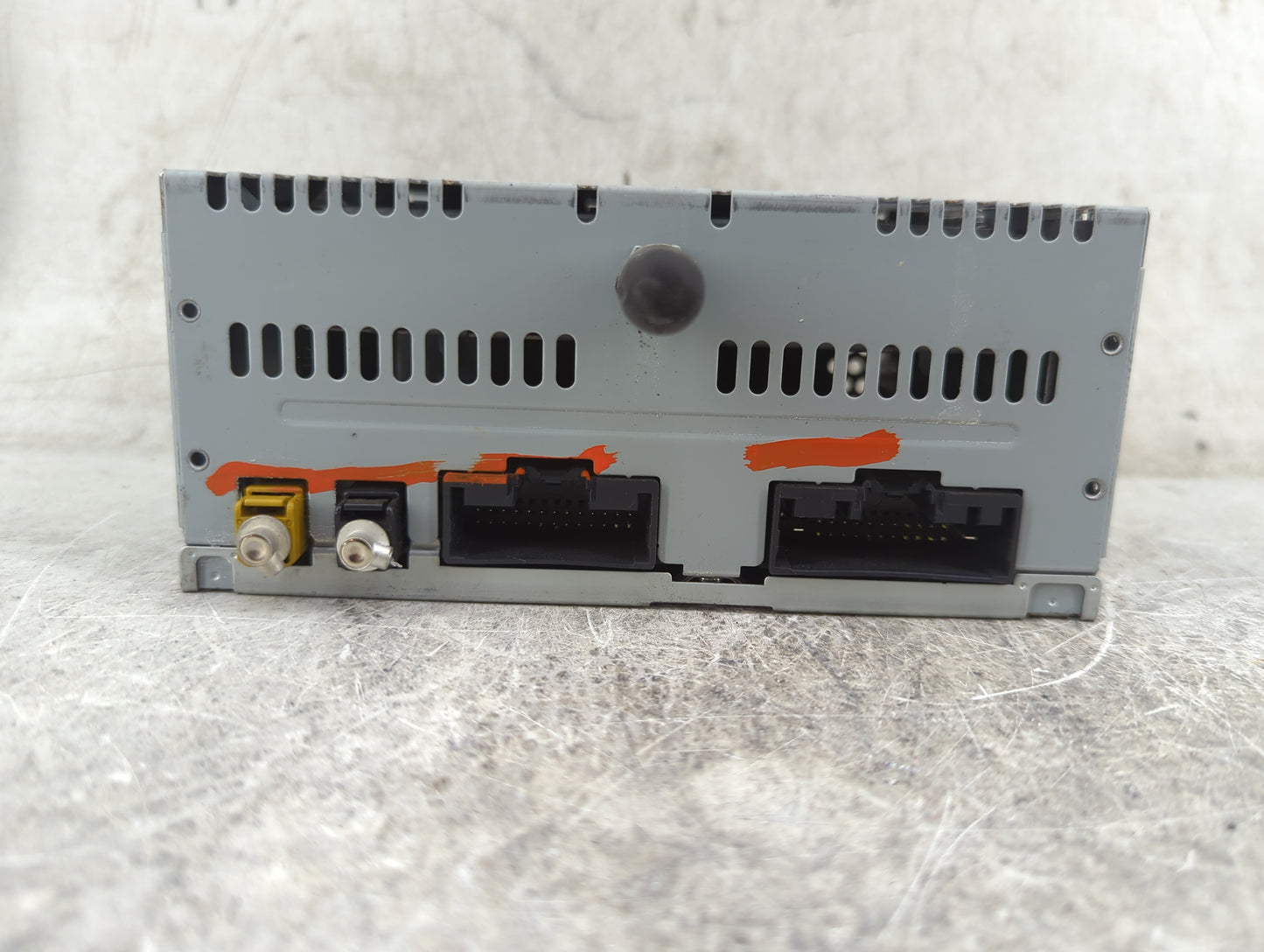 2014 Ford Edge Radio AM FM Cd Player Receiver Replacement P/N:ET4T-19C107-JA PU-3907L-A, 276-1056-65 Fits OEM Used Auto Part