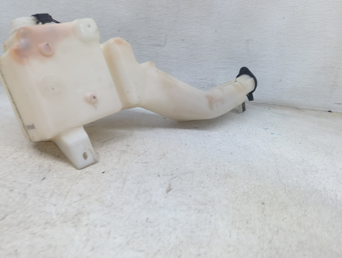 2007-2014 Ford Edge Windshield Washer Fluid Reservoir Bottle Oem 1473693 - Oemusedautoparts1.com