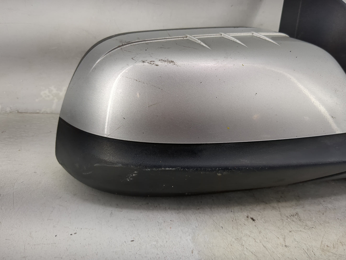 2011-2014 Ford Edge Passenger Side View Mirror - Right Door Mirror OEM Used - Oemusedautoparts1.com