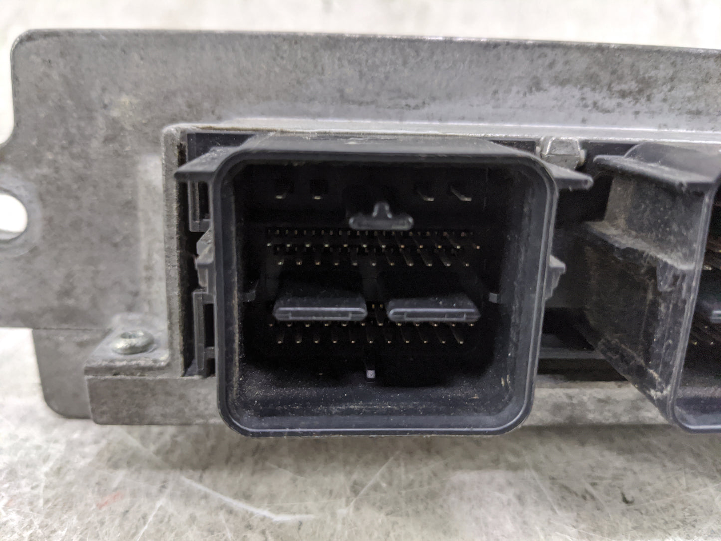 2013-2014 Ford Edge PCM Engine Control Computer ECU ECM PCU OEM P/N:1531657A01 6MXLDWAS00, 74824526 Fits Fits 2013 2014 OEM 