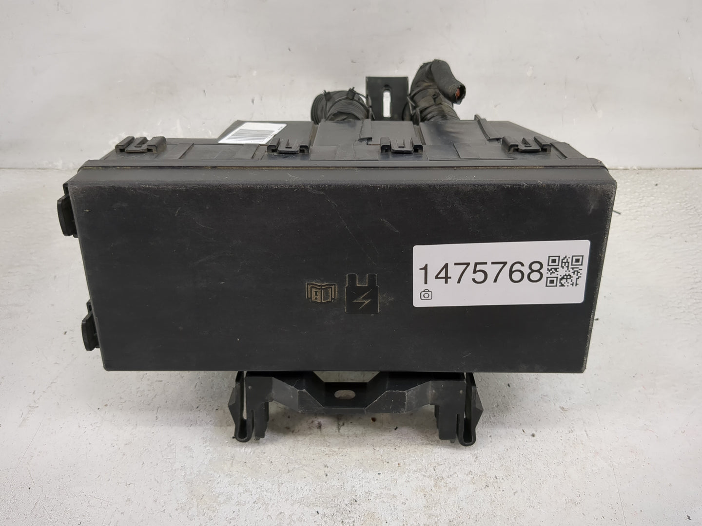 2012-2014 Ford Edge Fusebox Fuse Box Panel Relay Module P/N:BT4T-14A003-AA 8T2T-14B192-BA, 8T2T-14B192-AA Fits Fits 2012 201