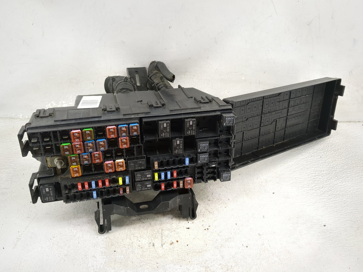 2012-2014 Ford Edge Fusebox Fuse Box Panel Relay Module P/N:BT4T-14A003-AA 8T2T-14B192-BA, 8T2T-14B192-AA Fits Fits 2012 201
