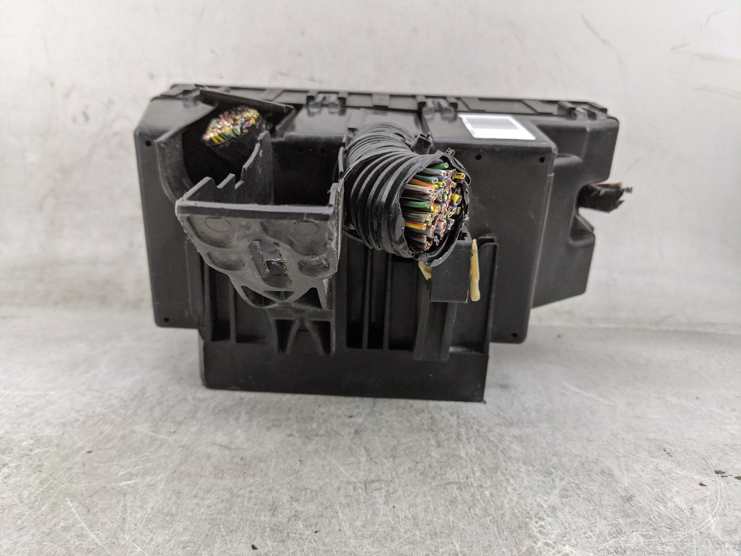 2012-2014 Ford Edge Fusebox Fuse Box Panel Relay Module P/N:CT4T-14290-LH Fits Fits 2012 2013 2014 OEM Used Auto Parts - Oem