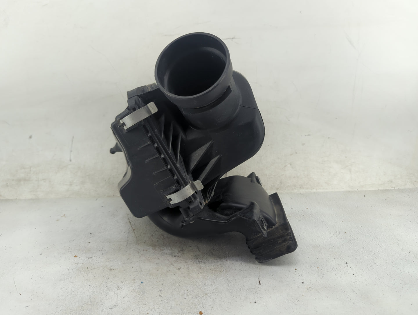 2014 Ford Edge Air Cleaner Intake-duct Hose Tube 1476610 - Oemusedautoparts1.com