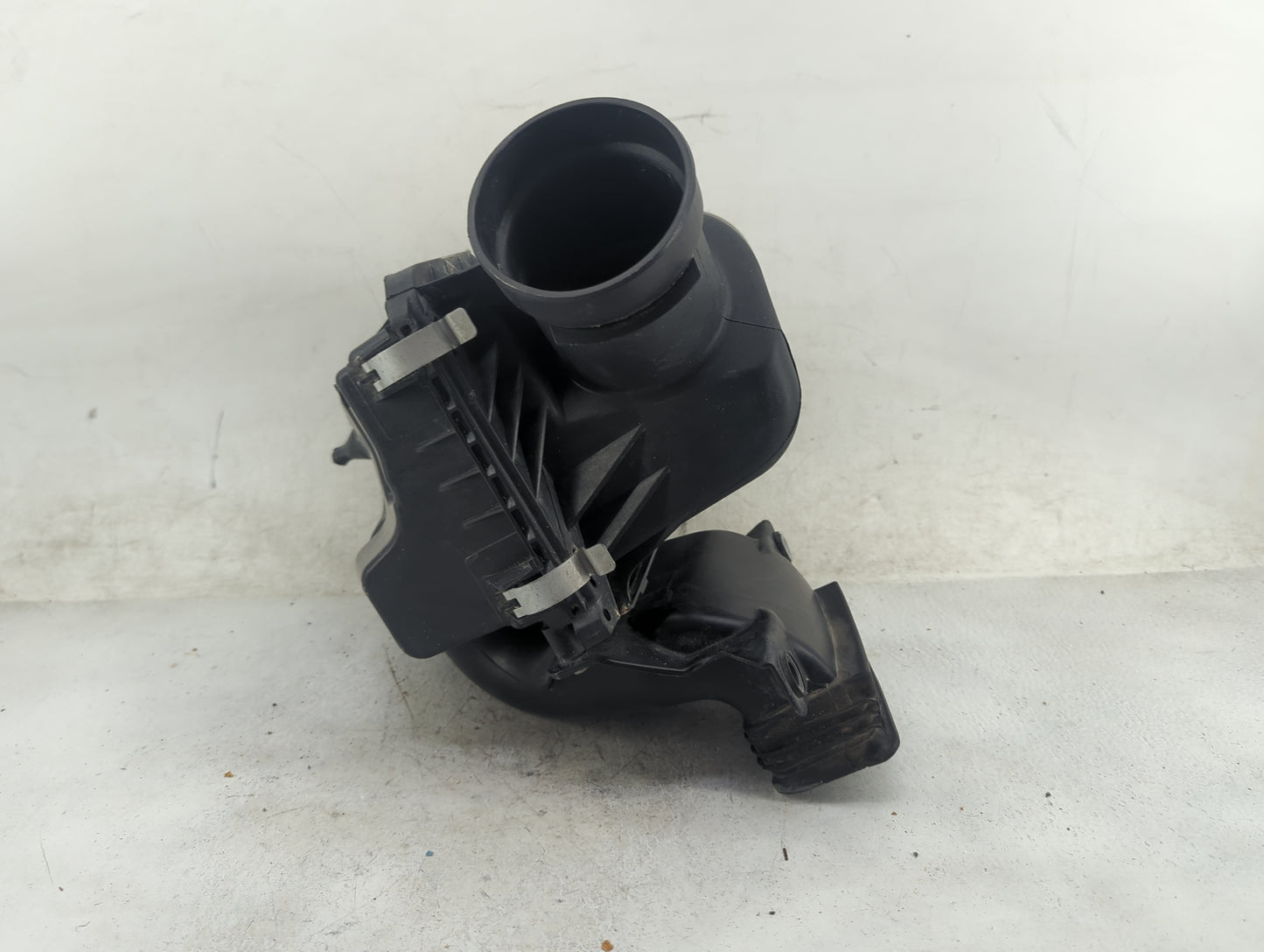 2014 Ford Edge Air Cleaner Intake-duct Hose Tube 1476610 - Oemusedautoparts1.com