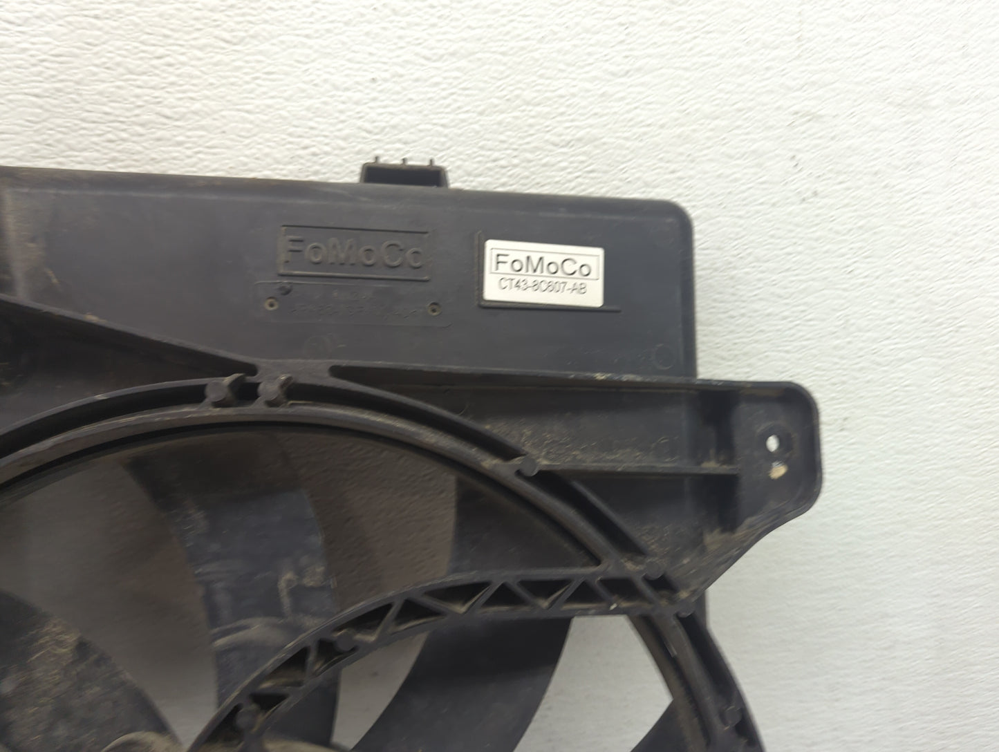 2007-2014 Ford Edge Electric Radiator Cooling Fan Motor Assembly P/N:CT43-8C607-AB Fits OEM Used Auto Parts - Oemusedautopar