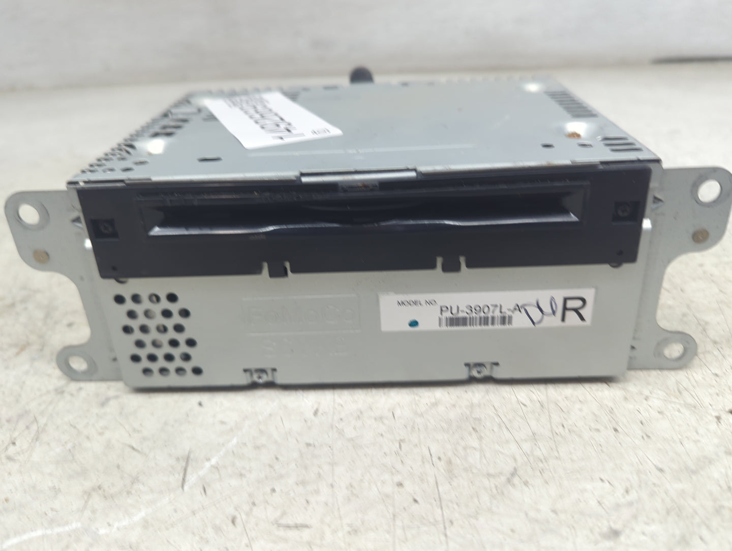 2014 Ford Edge Radio AM FM Cd Player Receiver Replacement P/N:PU-3907L-A ET4T19C107JC, 276-1448-43 Fits OEM Used Auto Parts 