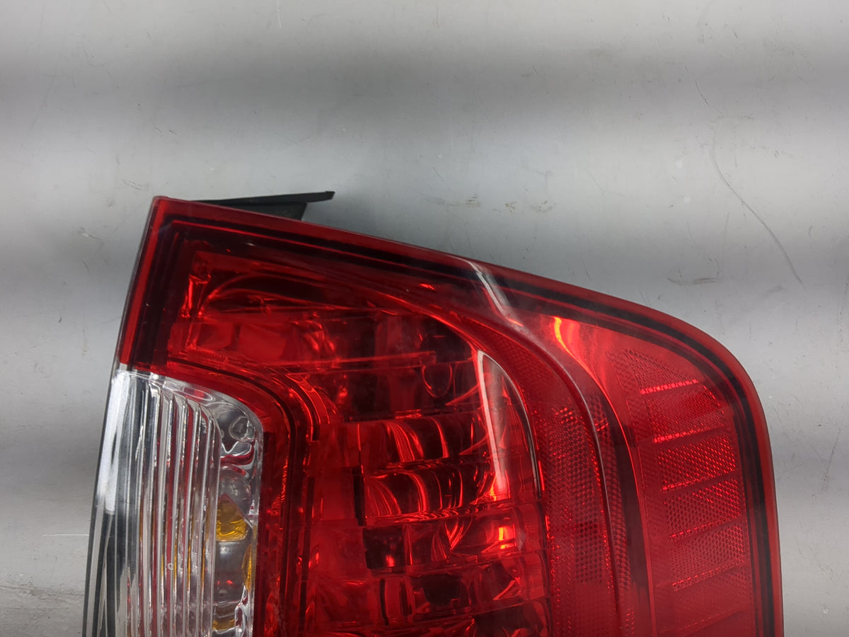 2011-2014 Ford Edge Tail Light Assembly Passenger Right OEM P/N:BT43-13B504-AE F00HTF403201 Fits Fits 2011 2012 2013 2014 OE