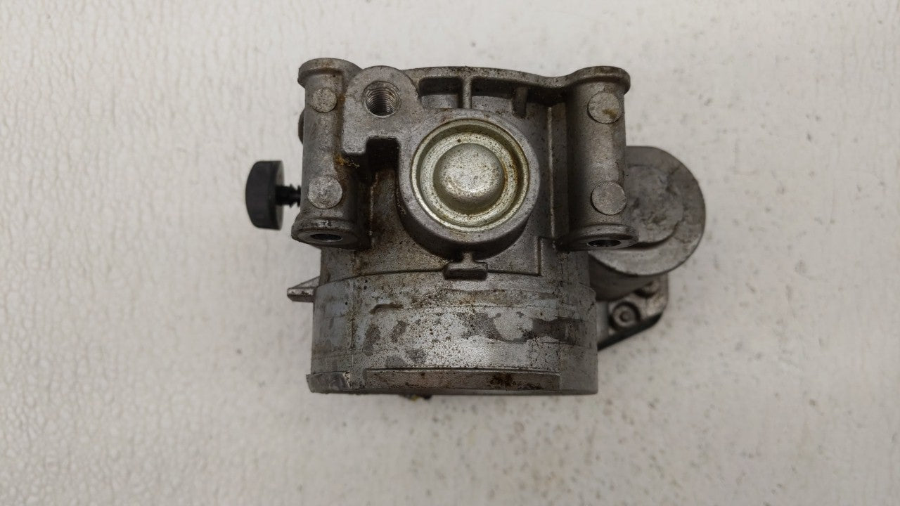 2011-2018 Ford Edge Throttle Body P/N:AT4E-9F991-EL AT4E-EH, AT4E-9F991-EJ Fits Fits 2011 2012 2013 2014 2015 2016 2017 2018