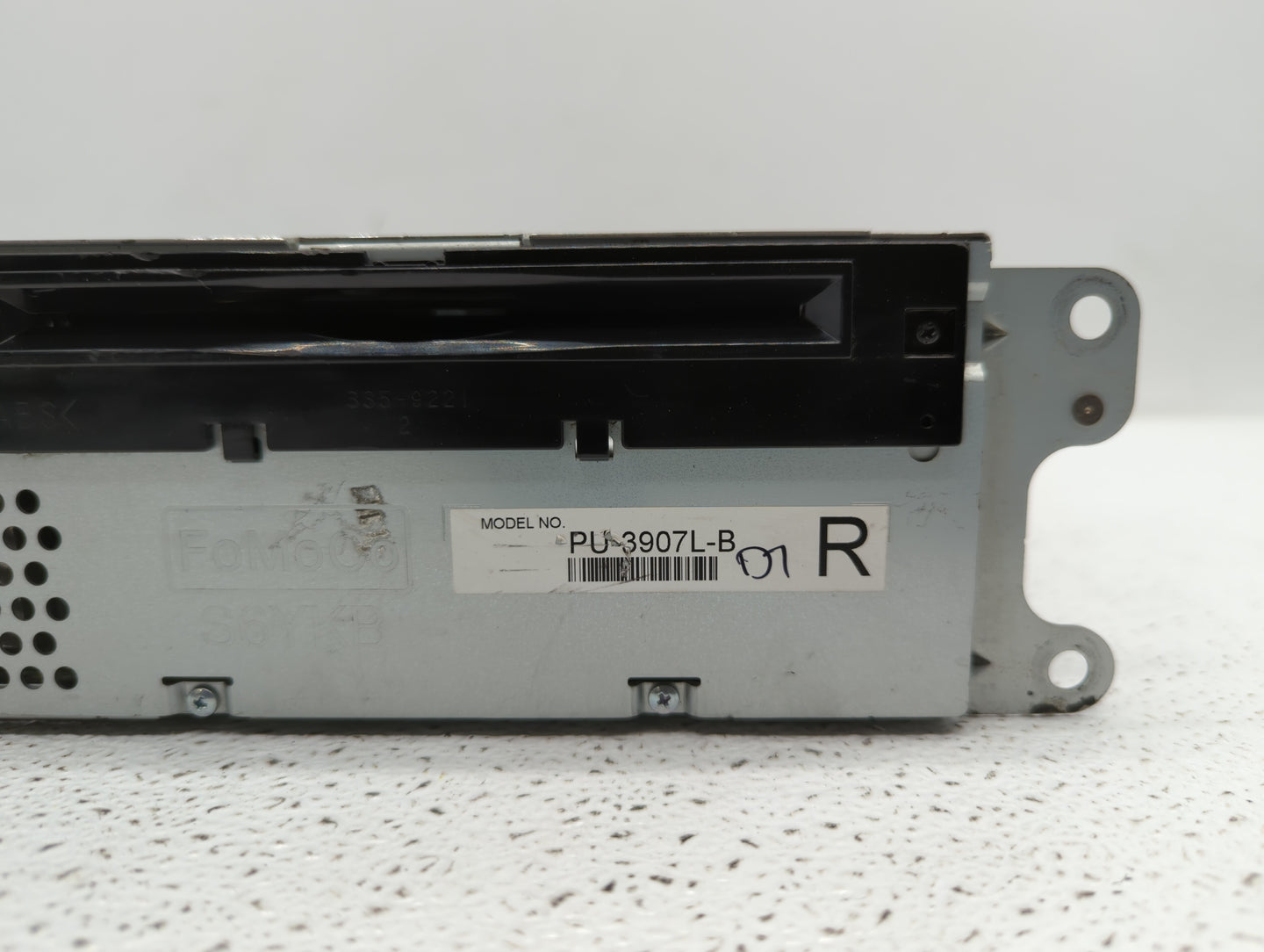 2014 Ford Edge Radio AM FM Cd Player Receiver Replacement P/N:ET4T-19C107-MA Fits Fits 2015 OEM Used Auto Parts - Oemusedaut