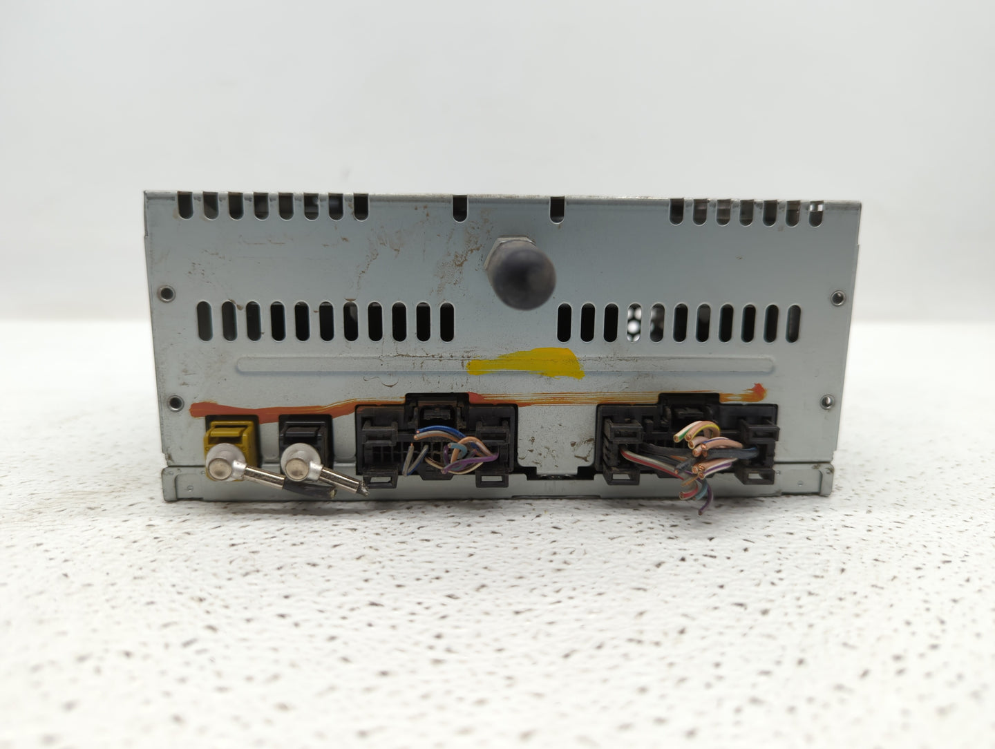2014 Ford Edge Radio AM FM Cd Player Receiver Replacement P/N:ET4T-19C107-MA Fits Fits 2015 OEM Used Auto Parts - Oemusedaut