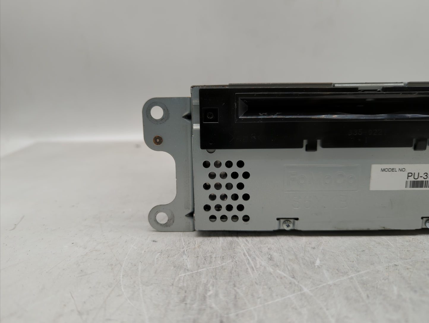 2014-2014 Ford Edge Am Fm Cd Player Radio Receiver - Oemusedautoparts1.com
