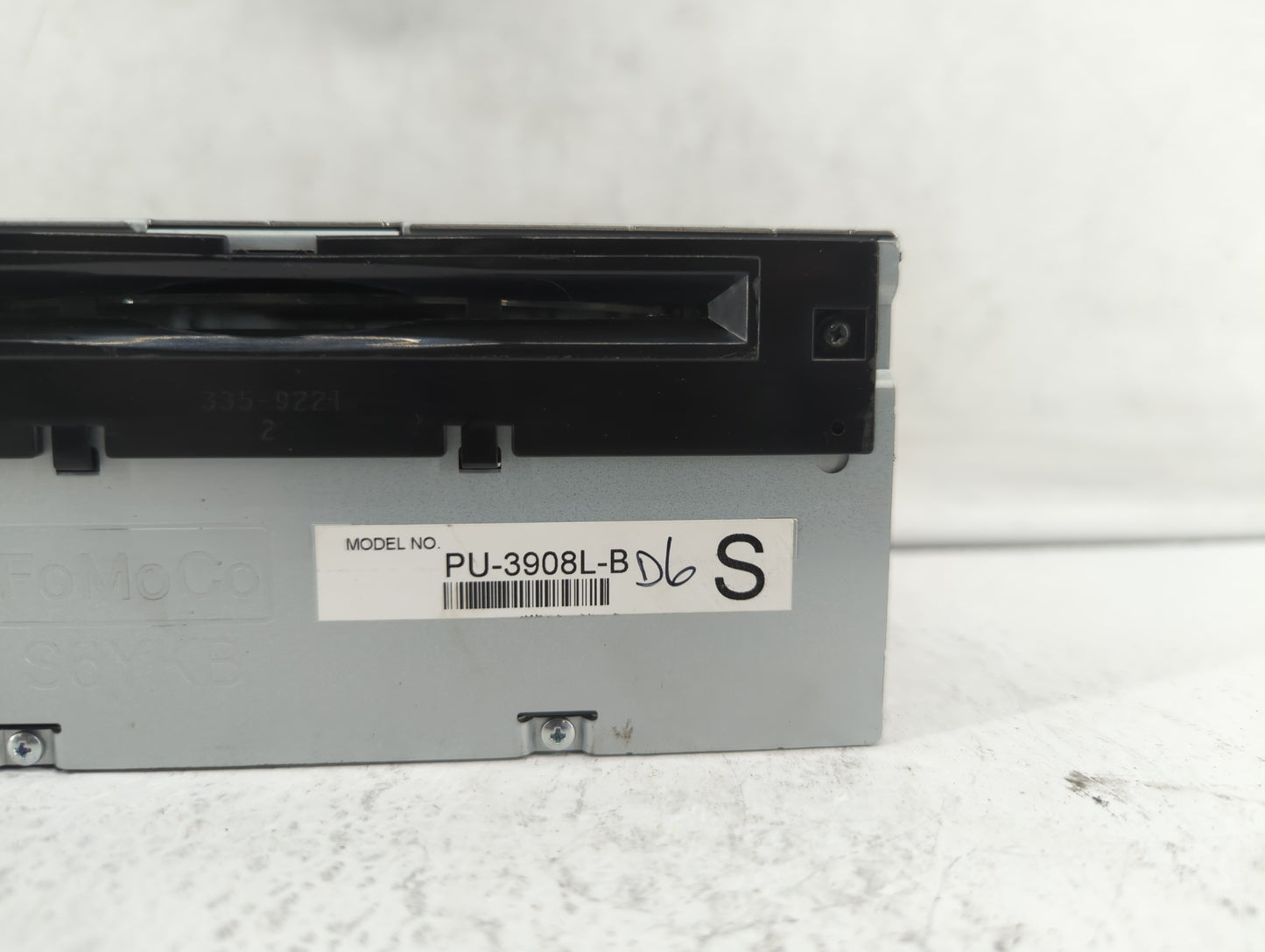 2014 Ford Edge Radio AM FM Cd Player Receiver Replacement P/N:ET4T-19C107-NA Fits Fits 2015 OEM Used Auto Parts - Oemusedaut