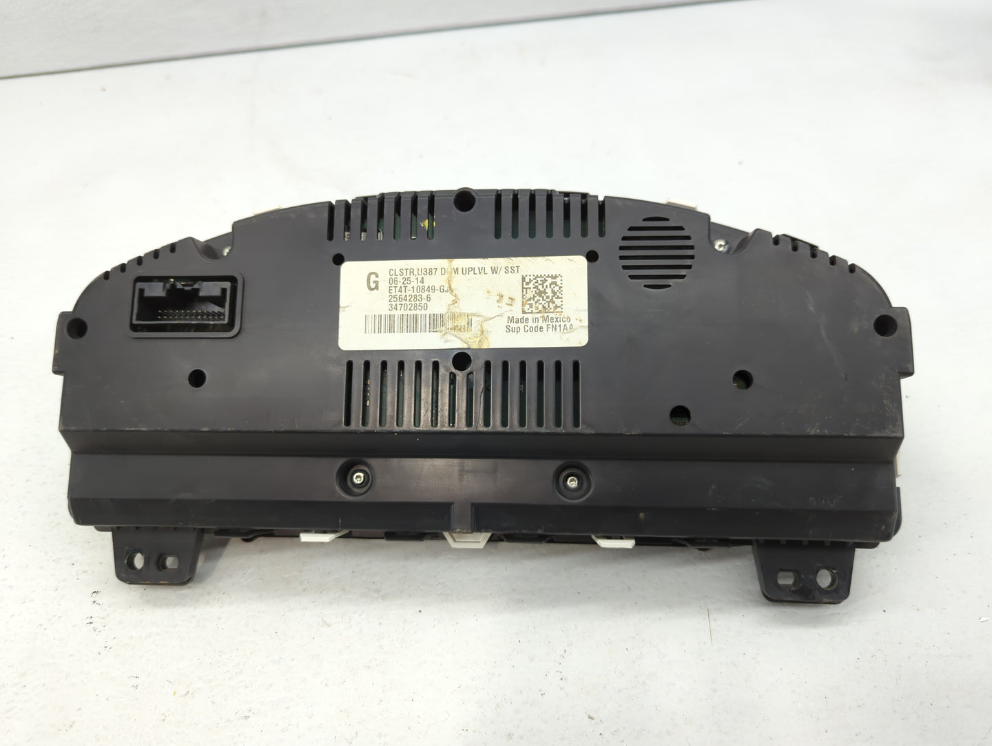 2014 Ford Edge Instrument Cluster Speedometer Gauges P/N:ET4T-10849-GL ET4T-10849-GJ Fits OEM Used Auto Parts - Oemusedautop