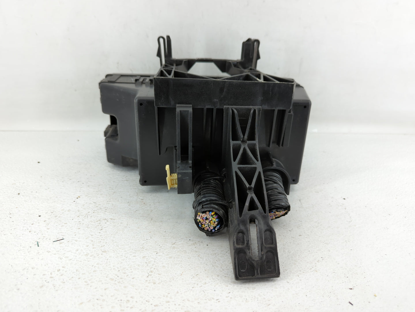 2012-2014 Ford Edge Fusebox Fuse Box Panel Relay Module P/N:CT4T-14290-LK Fits Fits 2012 2013 2014 OEM Used Auto Parts - Oem