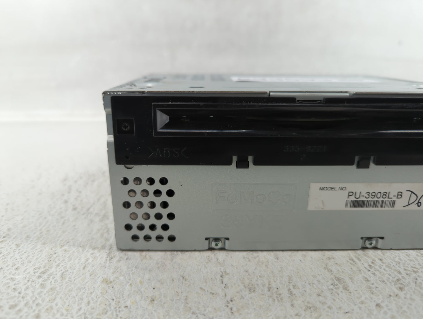 2014 Ford Edge Radio AM FM Cd Player Receiver Replacement P/N:ET4T19C107NA Fits Fits 2015 OEM Used Auto Parts - Oemusedautop