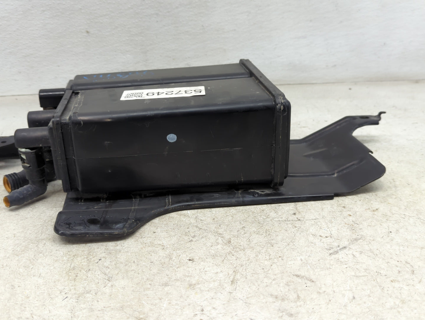 2014 Ford Edge Fuel Vapor Charcoal Canister - Oemusedautoparts1.com