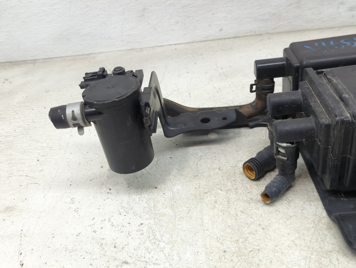 2014 Ford Edge Fuel Vapor Charcoal Canister - Oemusedautoparts1.com