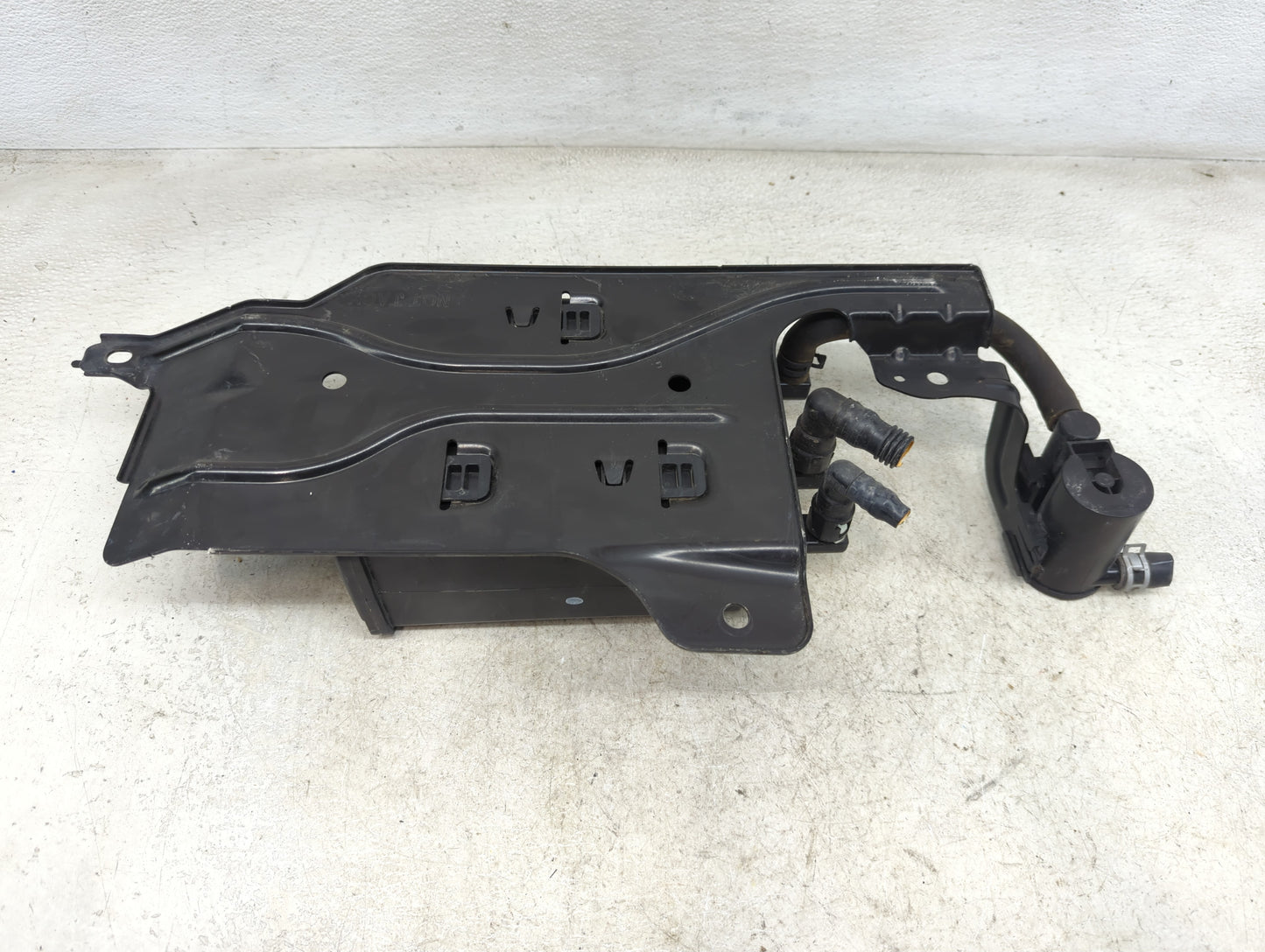 2014 Ford Edge Fuel Vapor Charcoal Canister - Oemusedautoparts1.com