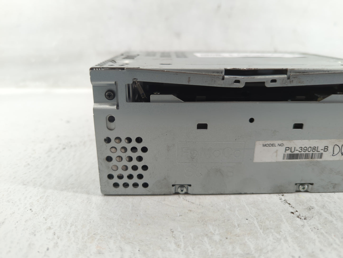 2014-2014 Ford Edge Am Fm Cd Player Radio Receiver - Oemusedautoparts1.com