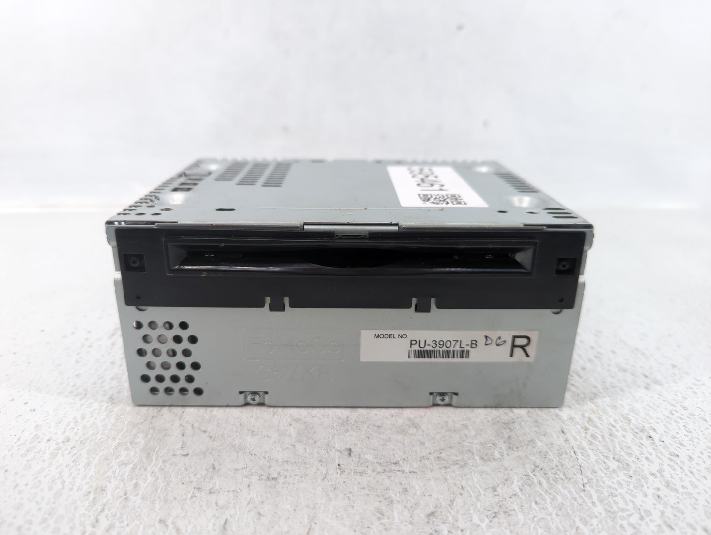 2014 Ford Edge Radio AM FM Cd Player Receiver Replacement P/N:ET4T 19C107-MA Fits Fits 2015 OEM Used Auto Parts - Oemusedaut